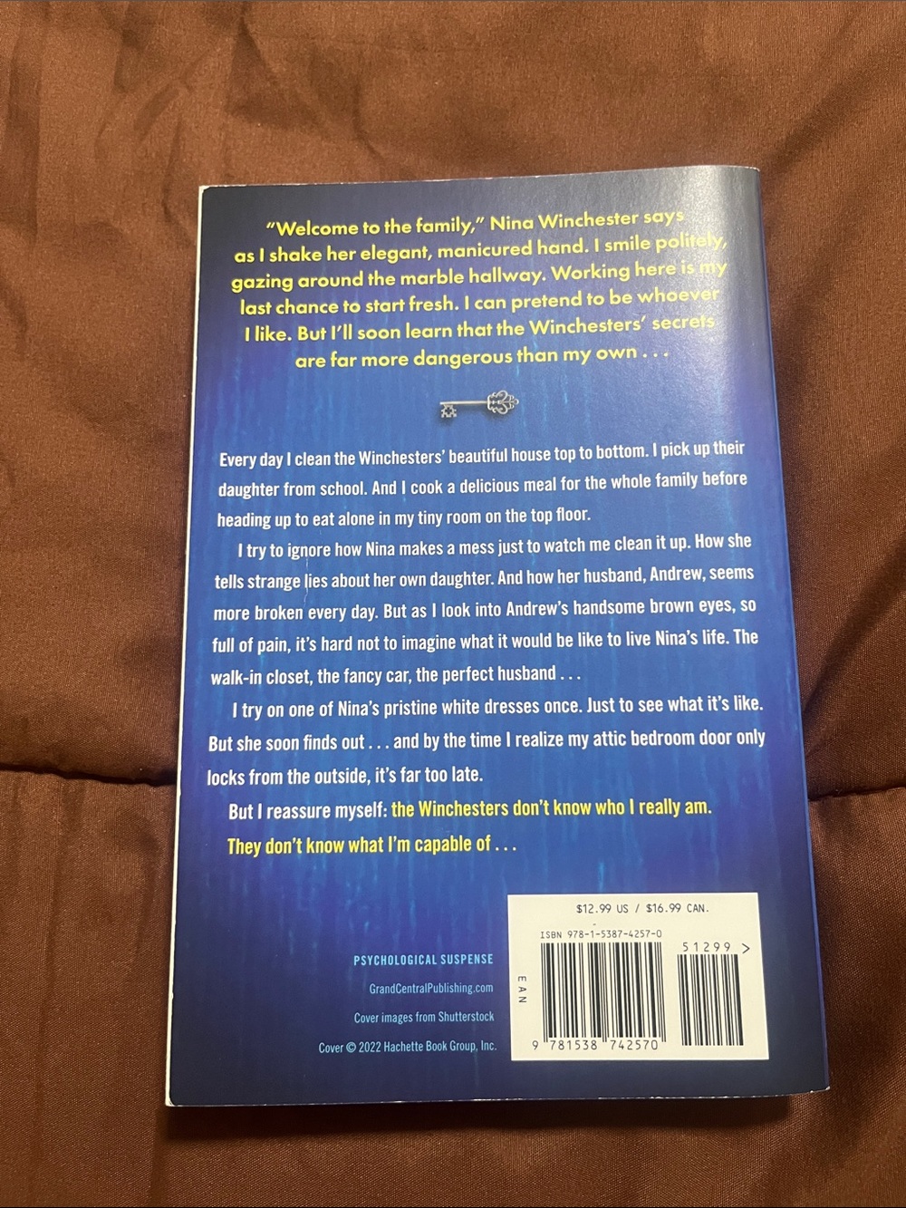The Housemaid Trilogy - Blue, Red, White Book Set - Picture 3 of 8